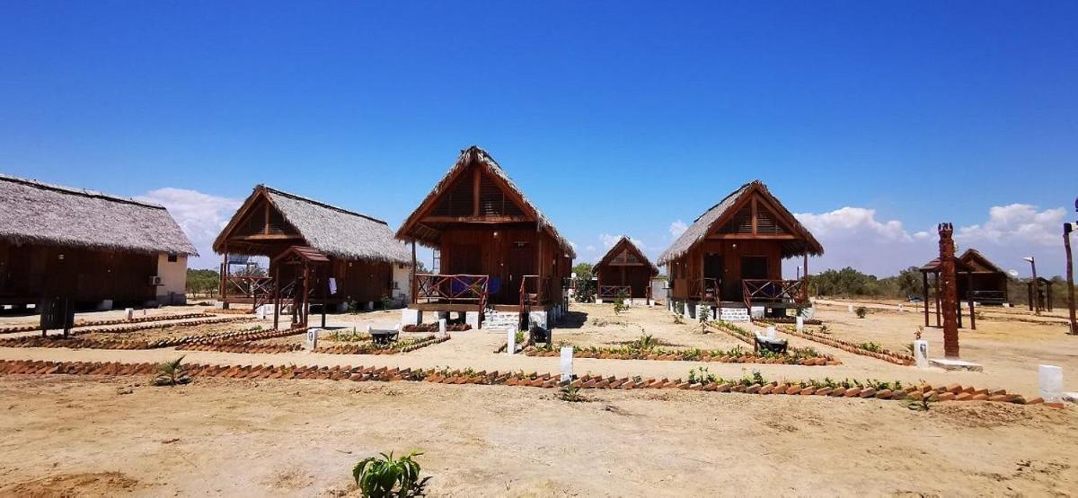 Hotel Cap Kimony Morondava Exteriér fotografie